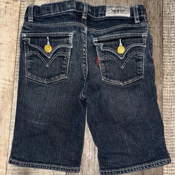 Levi's Shorts-size 5 - Picture 1 of 9